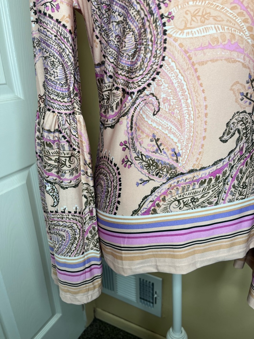 VENUS Pink Paisley One-Shoulder Bell Sleeve Top Size M - Picture 5 of 12
